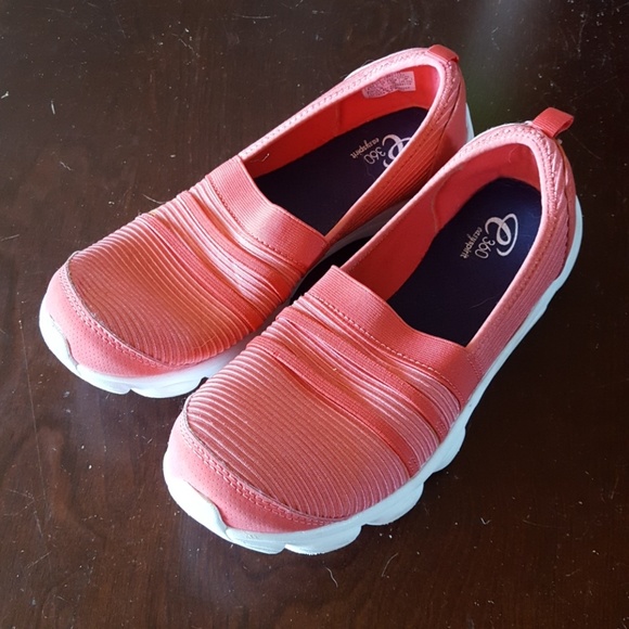 easy spirit shoes 360